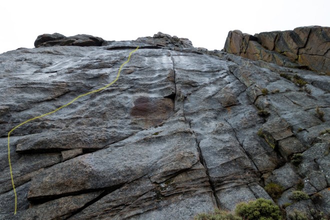 You can clearly see the fantastic Dreamliner crack.